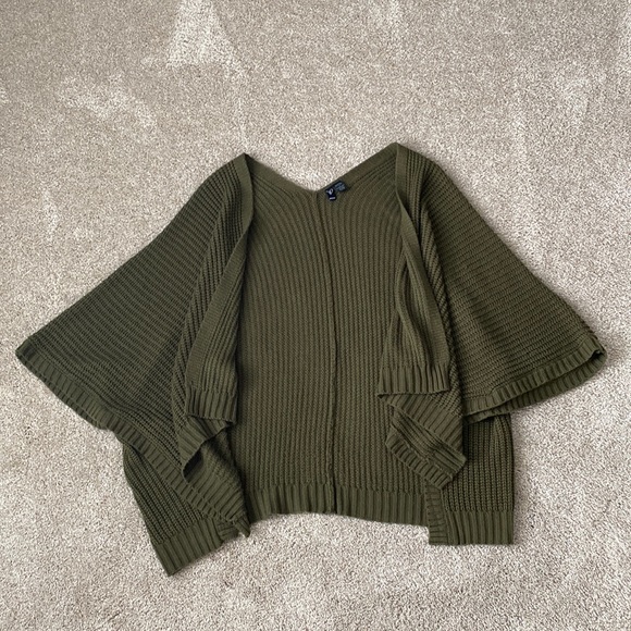 Windsor Oversized Waffle Knit Poncho - Picture 3 of 11